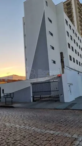 Venda de Apartamentos / Padrão na cidade de Araraquara