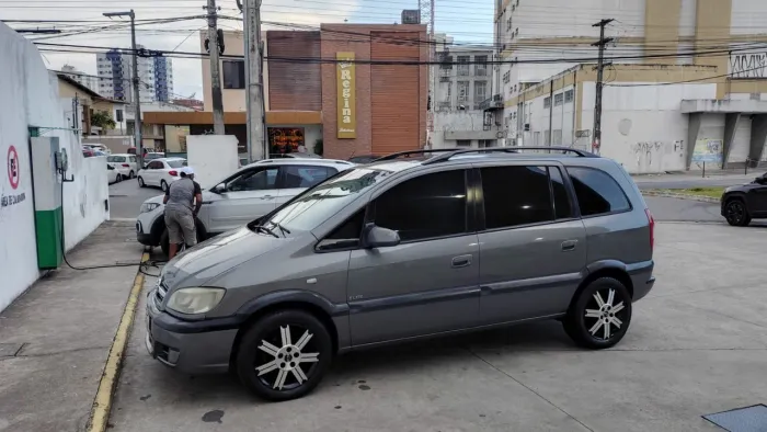 Chevrolet Zafira Elite 2.0 MPFI Flexpower 8V 5P 2005