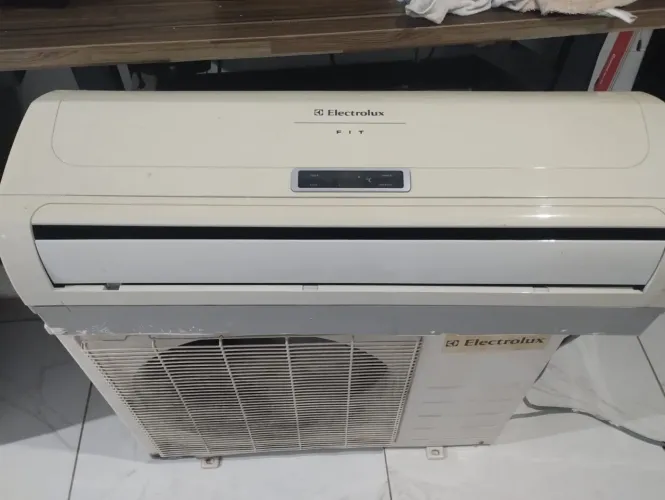 AR CONDICIONADO 9MIL 