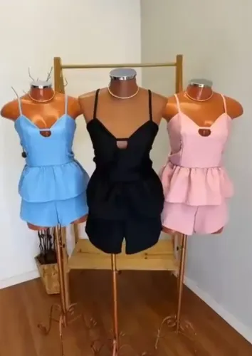 CONJUNTO FEMININO SHORTS + BLUSA COM BABADO
