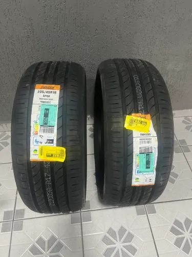 Pneu aro 18 235/45 SUV