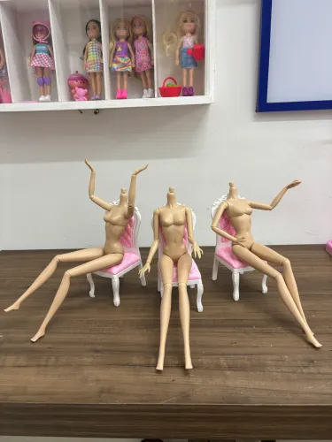 Lote 3 corpos articulados tipo Barbie