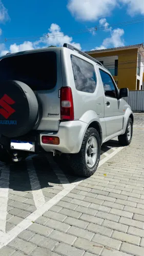 Suzuki Jimny 4S 1.3 16V 2012