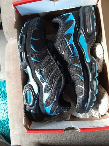 Nike air max plus tn black university blue