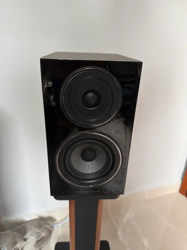Caixas wharfadale diamond 12.1