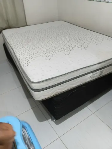 Cama  box com colchão separado com 2 anos de uso em perfeito estado 