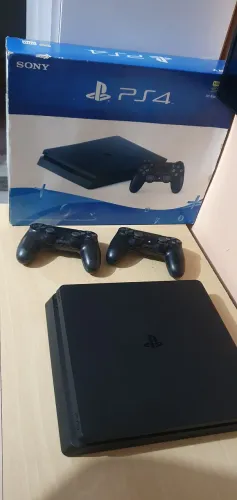 Playstation 4 Slim 500Gb, 2 controles, 2 jogos, Caixa Original