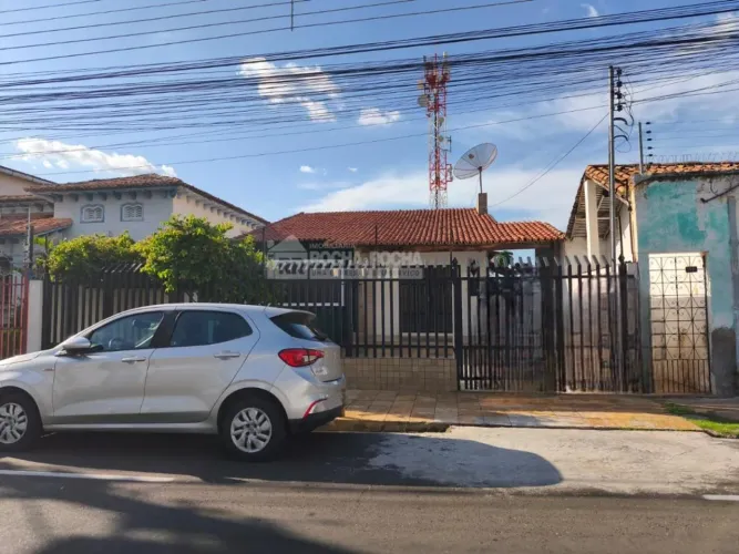 Casa para alugar com 0,00 metros quadrados no CENTRO - Teresina - Piauí