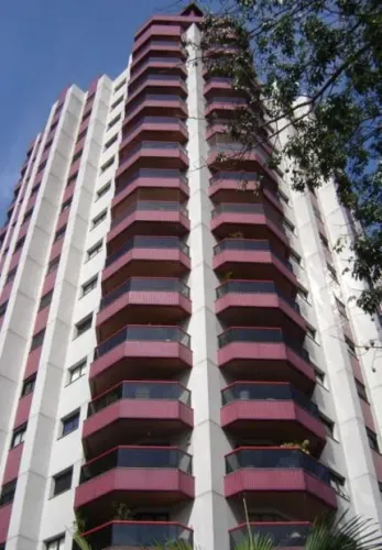 ** Vila Nova de Gaia - OPORTUNIDADE - Excelente apto. em localização privilegiada próx. ao