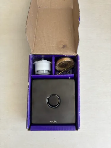 Descarga para válvula Hydra marca DECA cor BLACK MATTE NUNCA USADA