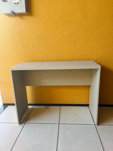 Produto novo!! Escrivaninha em MDF!!