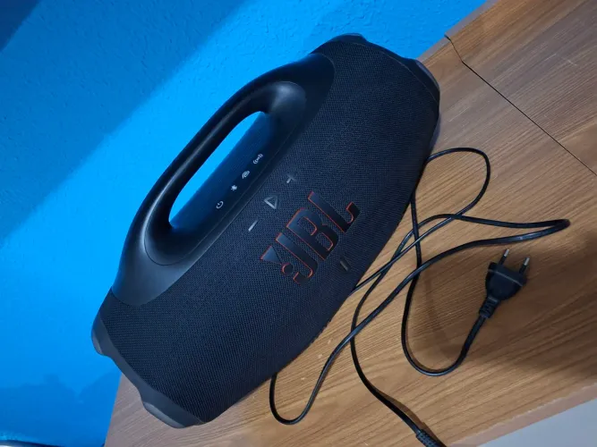 JBL BOOMBOX 4 NA COR PRETA ZERADA COM NOTA FISCAL, CABO,<br>VALOR....1800..
