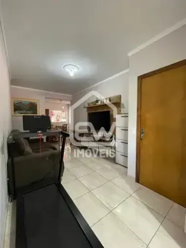 Apartamento Térreo com 2 Quartos e Móveis Inclusos à Venda no Bairro Tifa Martins em Jarag