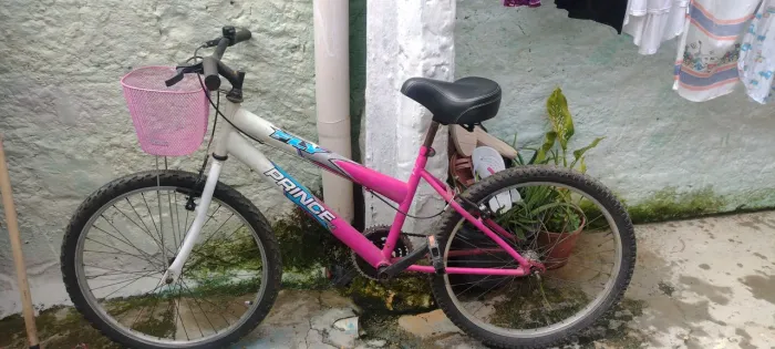 Bicicleta aro 24 semi nova