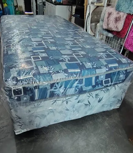 Cama Box solteirão espuma alta nova 