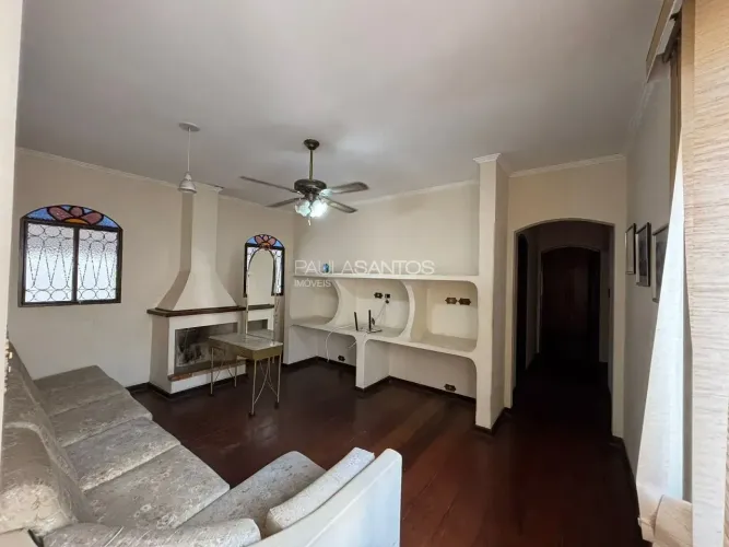 Casa de 3 quartos com salão amplo para alugar no Jardim Emília - Sorocaba, SP