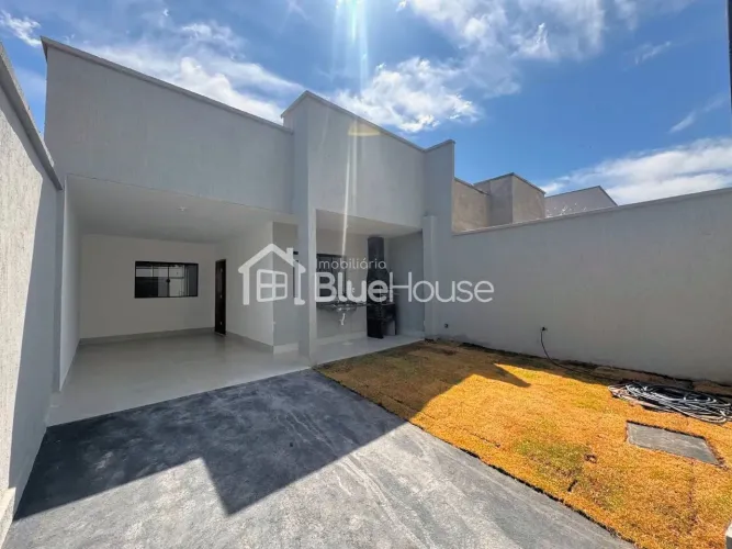 Casa de 3 Quartos sendo 1 Suíte, em alto padrão de acabamento no Setor Itapoã, Aparecida d