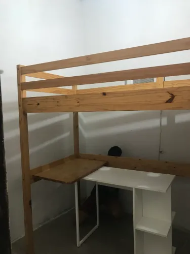 CAMA SUSPENSA SOLTEIRÃO EM MADEIRA - TOK&STOK