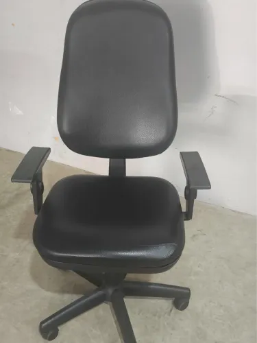 CADEIRA DIRETOR KORINO