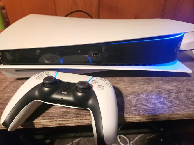 PlayStation 5, mídia física, 1tb + 2 controles + 1 base carregadora