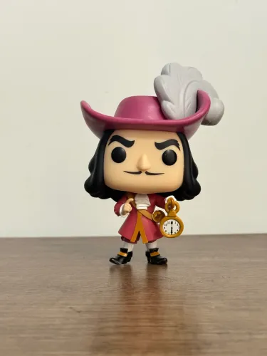 Funko pop capitão Gancho