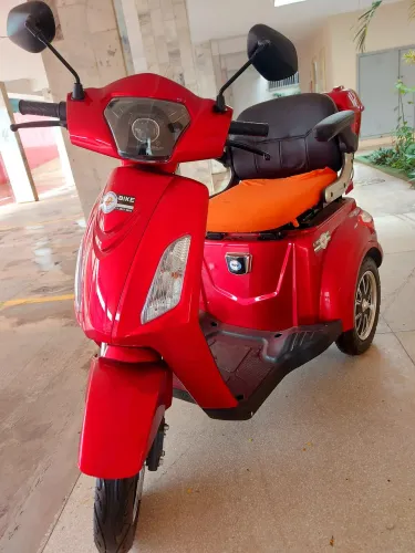 Triciclo Elétrico Eko-10 Vermelho