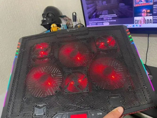 Base Cooler Gamer Husky Ice - 6 Fans e Painel Digital (RGB)
