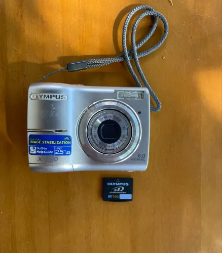 Camera Olympus X 760