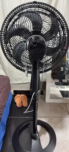 Ventilador de coluna (Britânia)