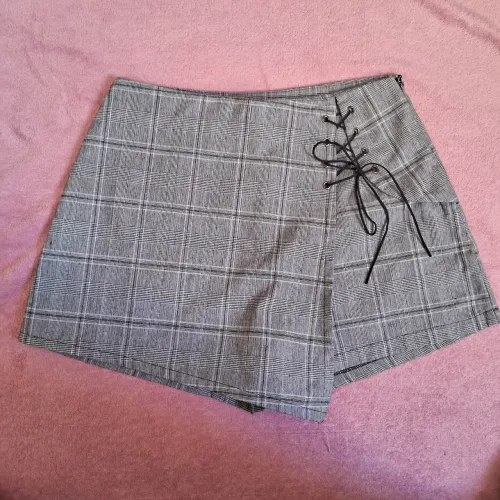 Short Saia Acrobat Xadrez Cinza - Tam P