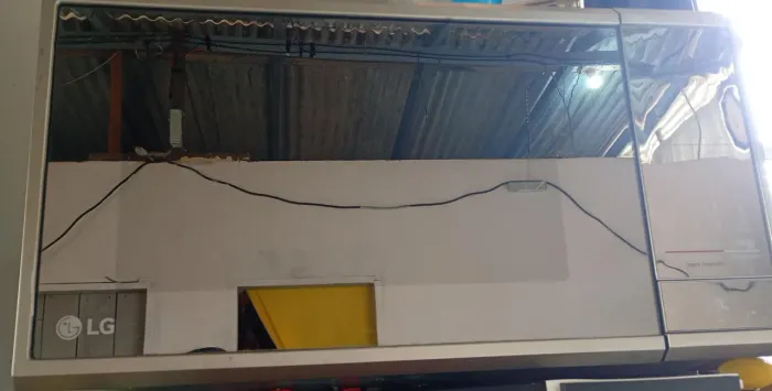 Microondas LG 30 litros - Semi novo