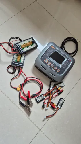 Carregador Baterias Lipo SkyRC Q200