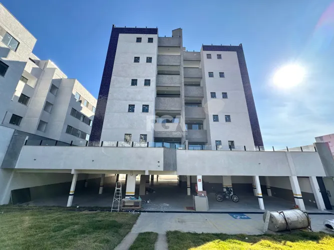 APARTAMENTO COM VARANDA 2 QUARTOS (1 SUÍTE) E 1 VAGA SANTA BRANCA