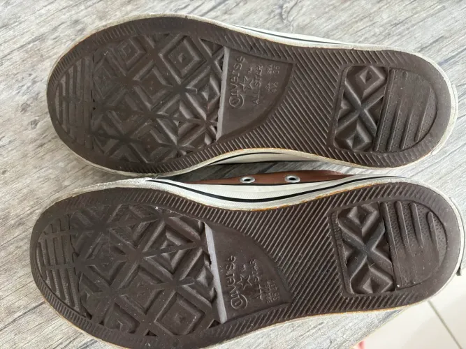 Tênis converse