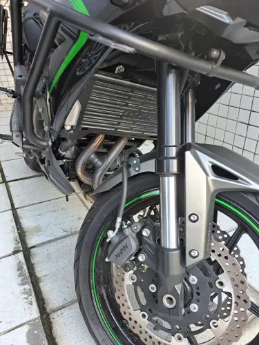 Moto Kawazaki Versys 650