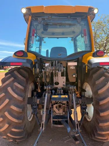 Valtra A74s