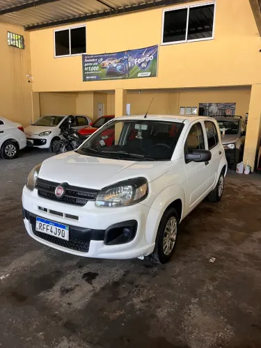 Fiat Uno Attractive 1.0 EVO Fire Flex 8V 5P 2021