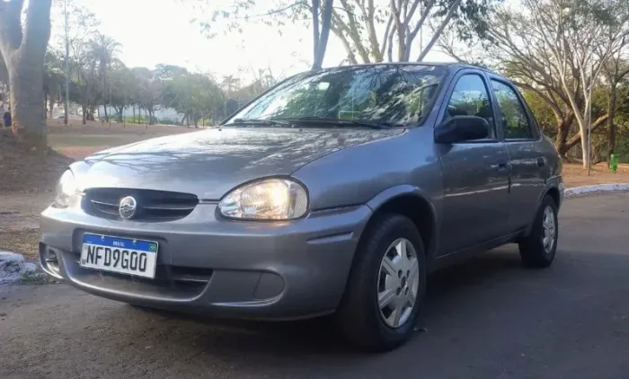 Chevrolet Corsa Sedan 1.0 MPFI 8V 71cv 4P 2004