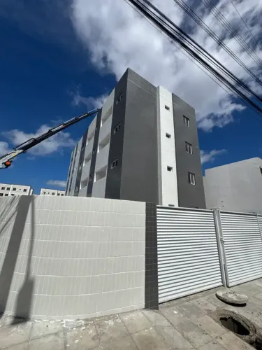 Clau/ 185 mil apto no Ernani Satiro