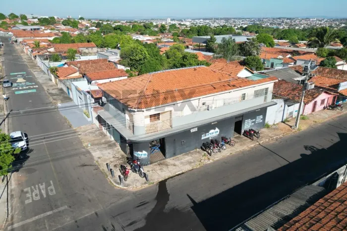 Prédio Comercial com Casa à Venda no Loteamento Araguaína Sul | Araguaína - TO
