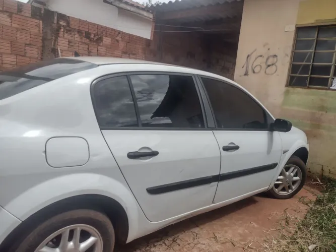 Renault Megane Sedan Expression Hi-flex 1.6 16V 2007