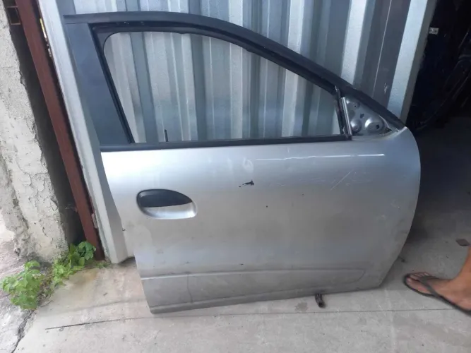 Porta renault kwid 