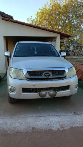Toyota Hilux CD D4-d 4X4 2.5 16V 102cv TB Dies. 2011