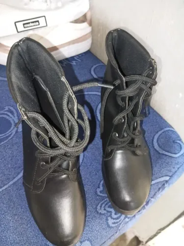 Bota 36