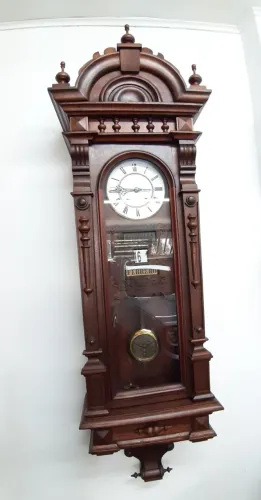 Relógio de parede alemão