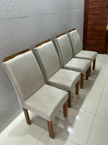 Vendo 4 cadeiras Novas