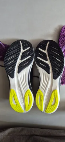 Tenis corre turbo maratona de SP