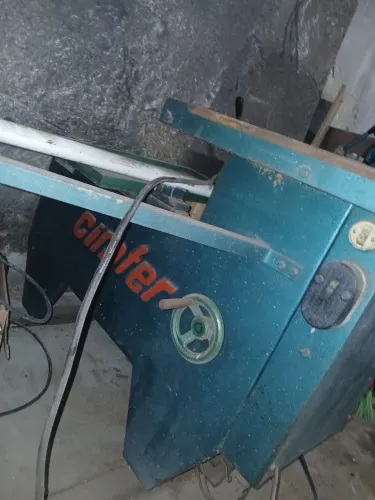 Serra esquadrejadeira cimfer