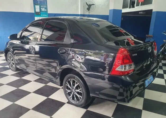Toyota Etios Platinum Sed. 1.5 Flex 16V 4P Aut. 2017