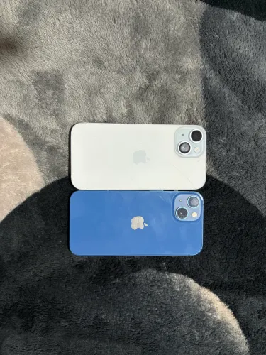 iPhone 15 e iPhone 13